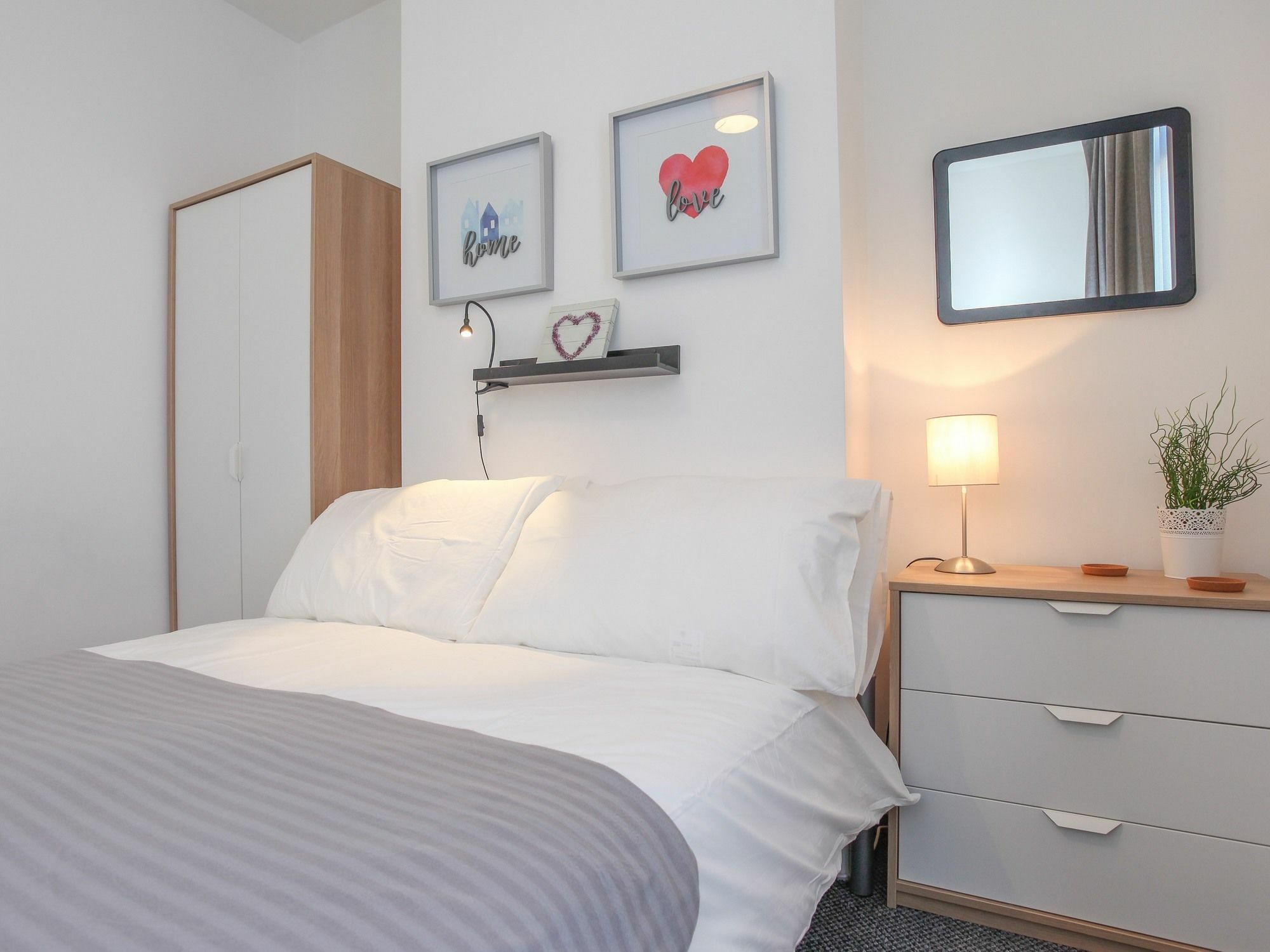 Kingston Serviced Accommodation - Donegall Avenue Belfast Exterior foto