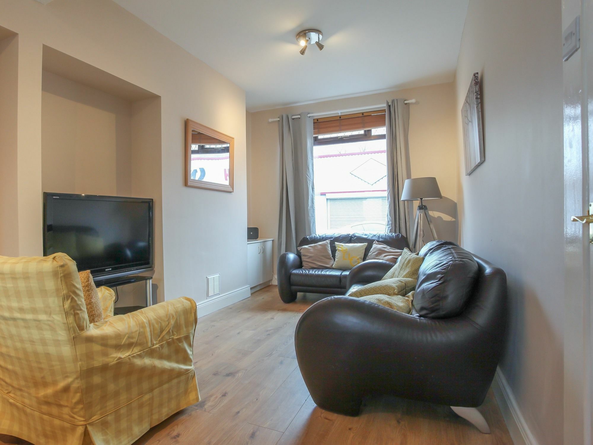 Kingston Serviced Accommodation - Donegall Avenue Belfast Exterior foto